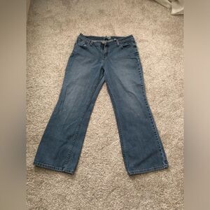Levi’s mid rise bootcut misses plus size 16 medium jeans